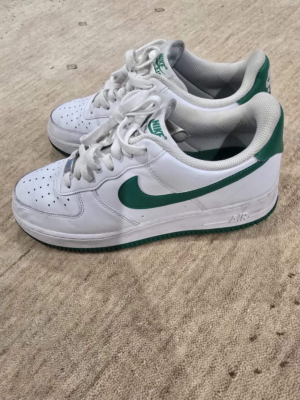 Nike Air Force 1 Low - White with Green Swoosh
